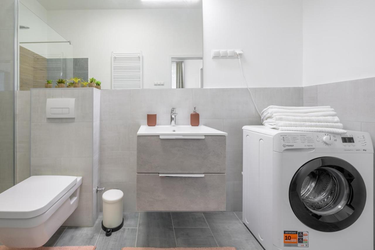 Millenium Spa-Heroes Apartment Budapest Ngoại thất bức ảnh