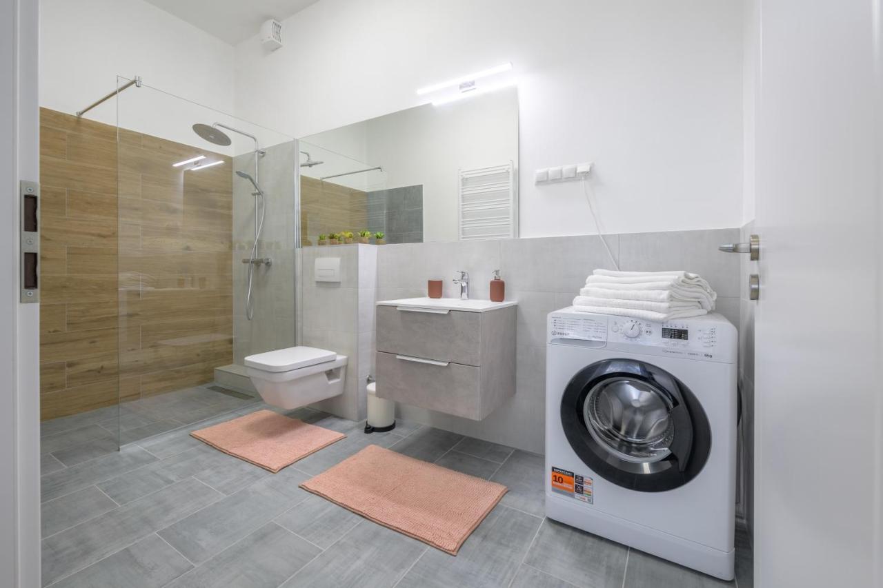 Millenium Spa-Heroes Apartment Budapest Ngoại thất bức ảnh