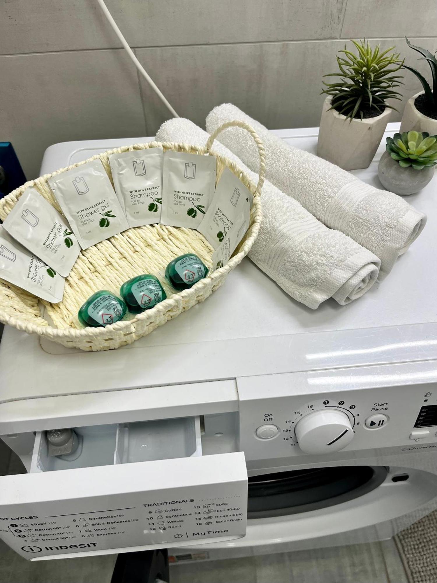 Millenium Spa-Heroes Apartment Budapest Ngoại thất bức ảnh